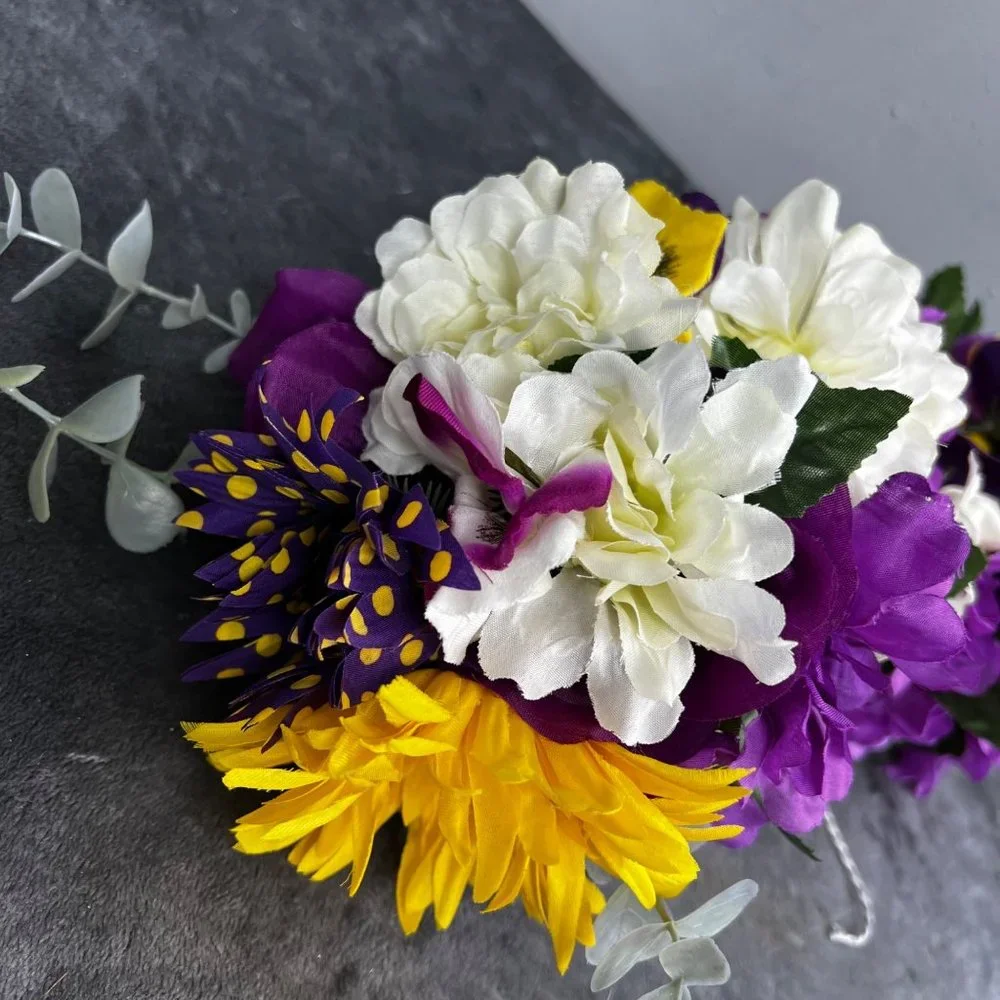 Unbranded floral swag